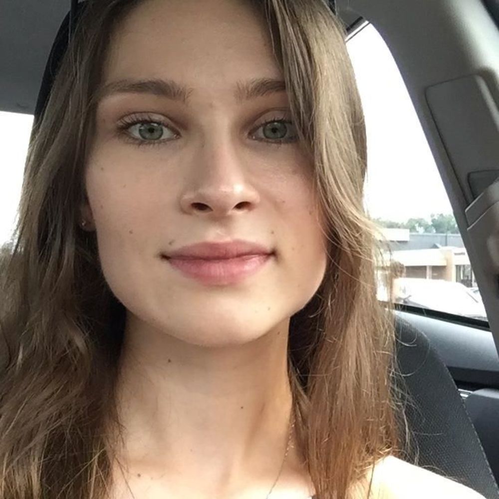 Meet your Posher, Viktoria